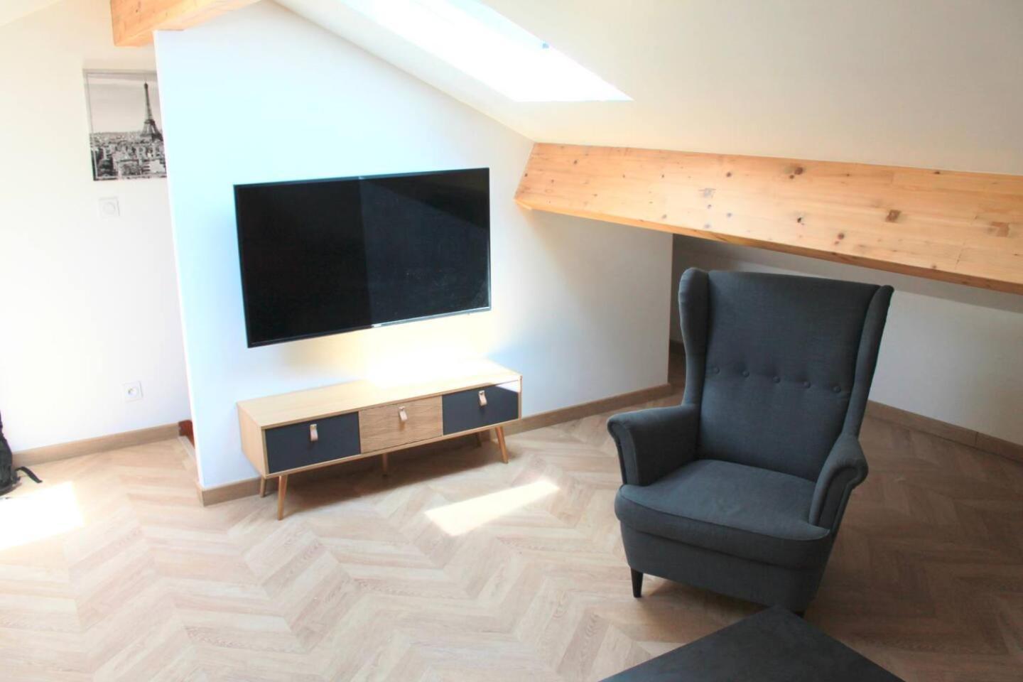 Gheddachi Apartment Жантили Екстериор снимка